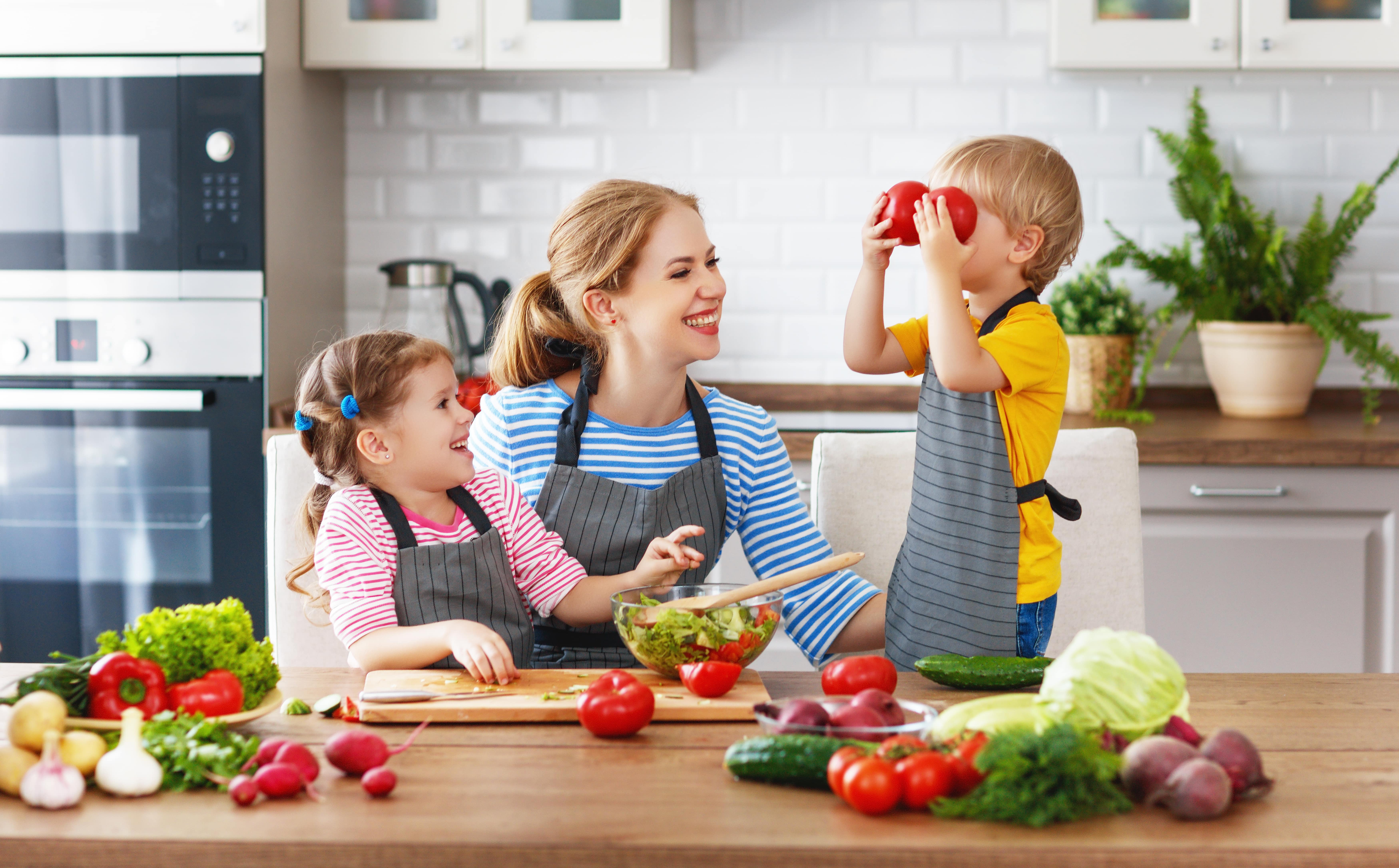 Building Healthy Eating Habits In Kids | NatureFresh™ Farms